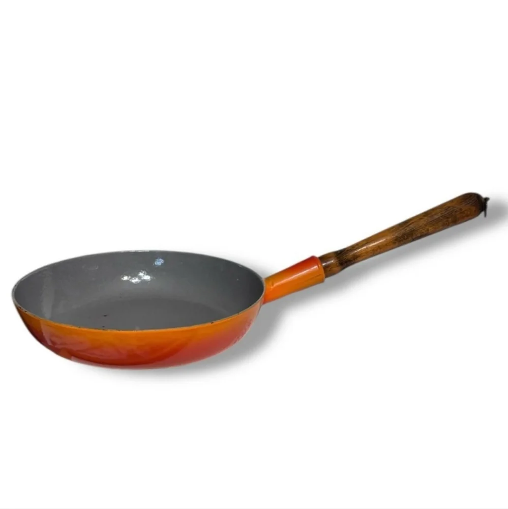 VINTAGE Flame Orange Enameled 9.5” Frying Saute Pan Wooden Handle